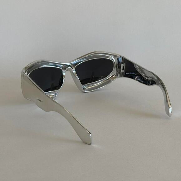 Y2K Silver Black Bubbly Round Rave Sunglasses Unisex Festival UVA UVB - Picture 3 of 7